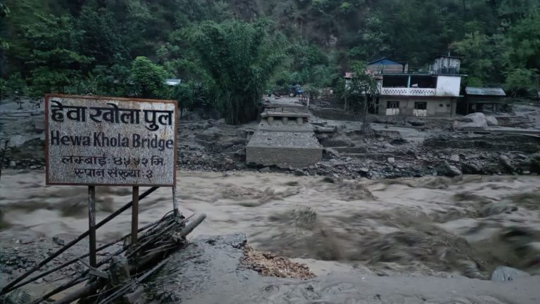हेवाखोला बेलिब्रिज भाँचियो, कामदार घाइते