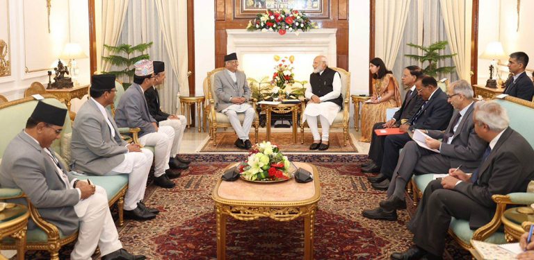 प्रधानमन्त्री प्रचण्ड र भारतीय समकक्षी मोदीबीच भेटवार्ता