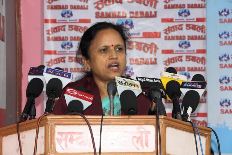 ‘विपक्षीले माग्दैमा प्रधानमन्त्रीले राजीनामा दिँदै हिँड्नुहुन्न’