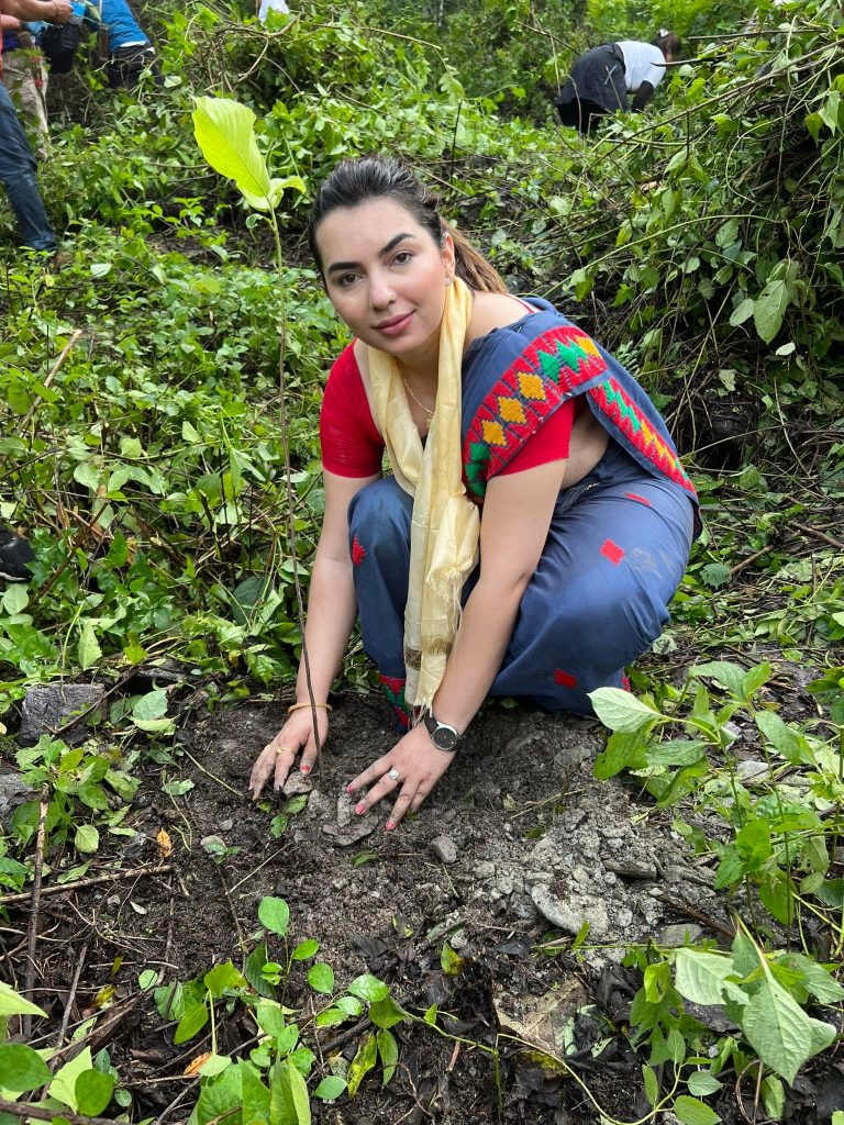 ५ महिनामै धमला पत्नी एलिजाले गरिन् नागरिक उन्मुक्ति पार्टी परित्याग