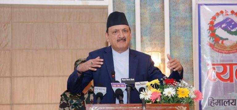 ‘देशभित्रै उत्पादन बढाएर आन्तरिक राजस्वलाई बढाउने सरकारकाे नीति’