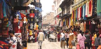 सरकारको दावि : चाडपर्वमा उपभोग्य वस्तुको सहज र सुलभ व्यवस्था हुन्छ