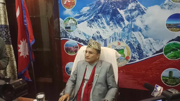 कोशीका सभामुख बाबुराम गौतमले दिए राजीनामा