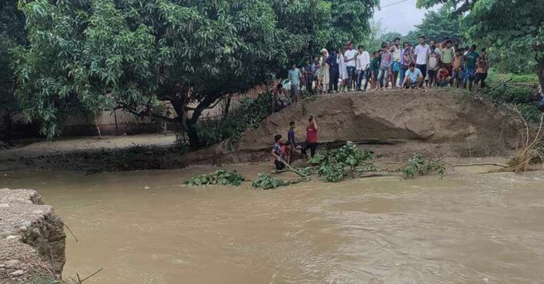 मधेशमा बाढी तथा डुबान : आठै जिल्लालाई १०/१० लाख राहत