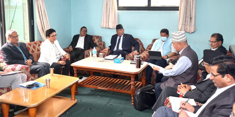 माओवादी नेताहरूको जिम्मेवारी हेरफेर, अग्नि सापकोटालाई प्रचार विभागको जिम्मा
