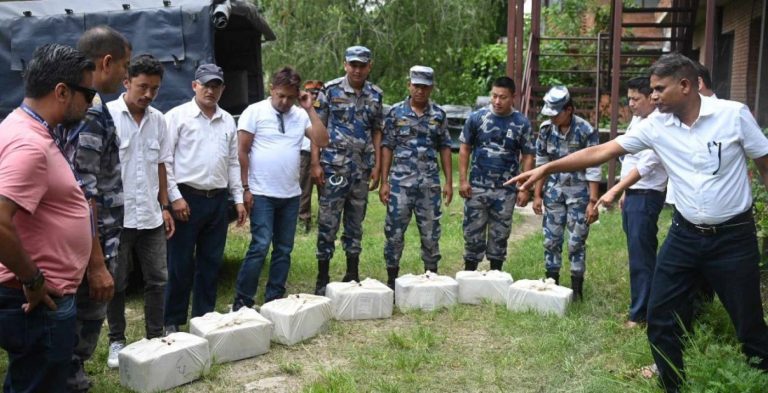सुन तस्करीमा पक्राउ परेका चिनियासँग भेटियो भारतीय आधार कार्ड