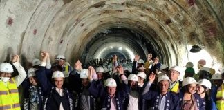 नौबिसे-नागढुंगा आकस्मिक सुरुङको ‘ब्रेक थ्रू’, डेढ वर्ष भित्र सञ्चालनमा आउने