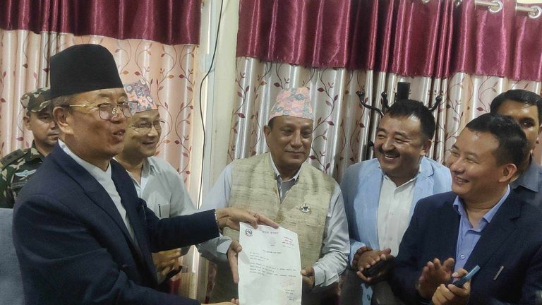 कोशी प्रदेशको मुख्यमन्त्रीमा उद्धव थापा नियुक्त