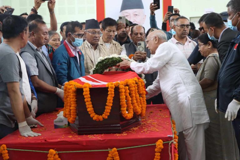 नेम्बाङको पार्थिव शरीर १ बजेसम्म पार्टी कार्यालय र त्यसपछि घरमा लगिने