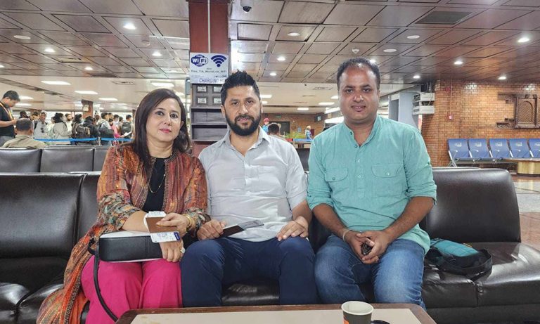 नेपाली क्रिकेट टिमलाई समर्थन गर्न श्रीलंका गए रवि लामिछाने