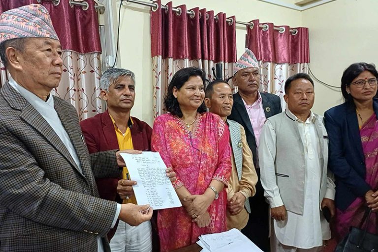 कोशीको मुख्यमन्त्रीमा गठबन्धनकै केदार कार्की, इन्द्र आङ्बोको दाबी पेश