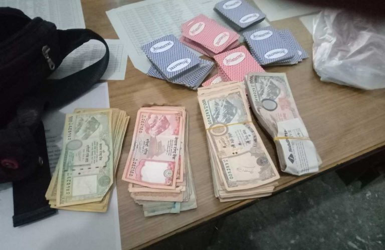 एक लाख ९९ हजारसहित बूढानीलकण्ठबाट आठ ‘जुवाडे’ पक्राउ
