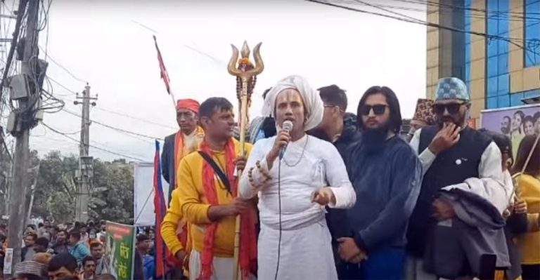 विवादास्पद धर्मगुरु आचार्य श्रीनिवास पक्राउ