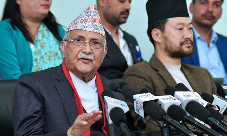 ‘बल्खुमा हाहाहुहु गर्ने भनेपछि ५-७ हजार मानिस यसो हेर्न आए होलान्, सरकार थर्कमान छ’