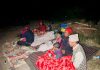 भूकम्पको निरन्तर धक्काले स्थानीयवासी त्रास, सडकमा बास