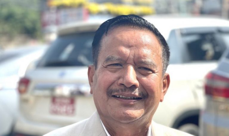 मीनबहादुर गुरुङले भूकम्प पीडितलाई १,११,११,१११ रुपैयाँ सहयोग गर्ने