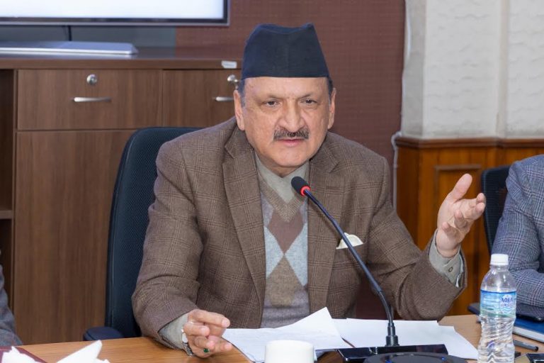 अर्थमन्त्रीको दाबी – ‘नेपालमै किन लगानी गर्ने भन्ने प्रश्नको जवाफ हामीसँग छ’