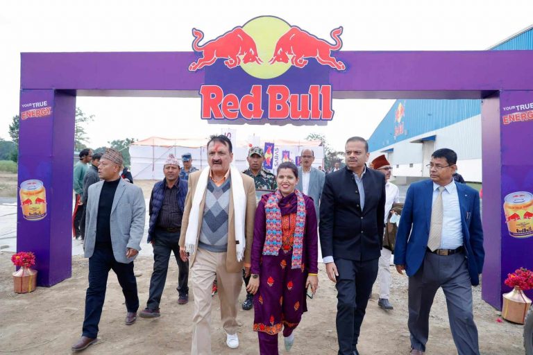 ‘बचतकर्तालाई सरकारले अन्याय गर्न सक्दैन’- अर्थमन्त्री महत