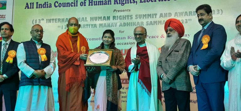 अन्तर्राष्ट्रिय साहसी महिला पुरस्कारबाट सविता उप्रेती सम्मानित