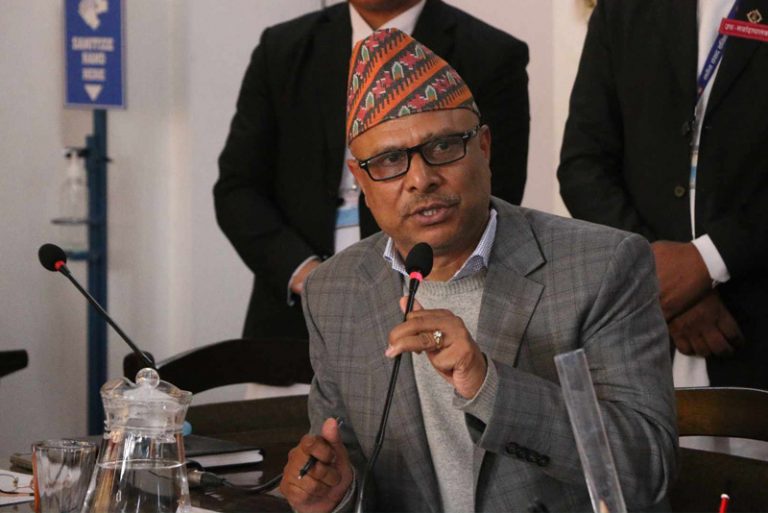 दूरसञ्चार प्राधिकरणका अध्यक्षले भने-‘एनसेललाई कानूनको दायरामा उभ्याउने कानून नै छैन’