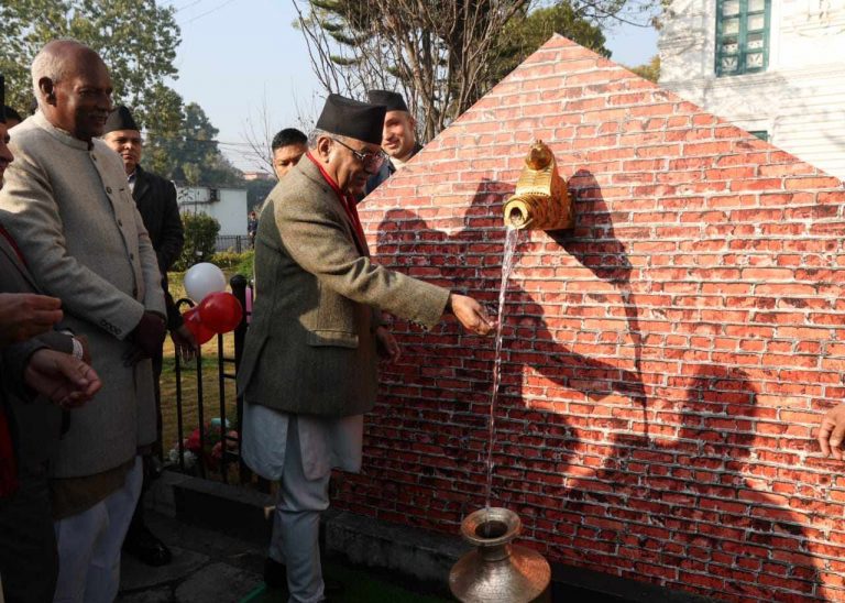 मेलम्चीको पानी पुन:वितरण, प्रधानमन्त्रीले भने-‘काठमाडौंबासीलाई नियमित उपलब्ध हुन्छ’