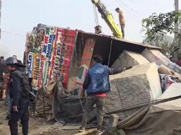 नवलपरासीमा ब्रेक फेल’ भएर क्रेन दुर्घटना : छ जना घाइते
