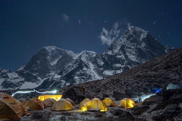 सगरमाथा आधार शिविरमा चम्किलो बत्ती बाल्न निषेध, बार, बेकरी,स्पा चलाउन नपाइने