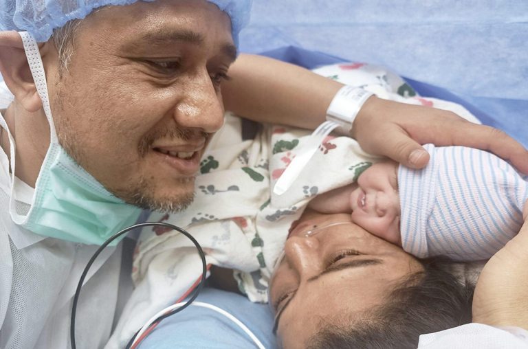 आमा बनिन् अभिनेत्री रेखा थापा