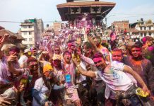 बसन्तपुरमा होलीको रौनक (फोटो फिचर)