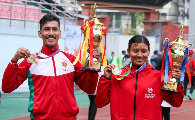 राइट टु प्रोटिन हाफ म्याराथनको उपाधि दीपक र सन्तोषीलाई