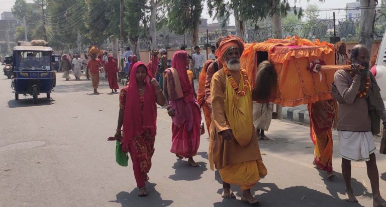 विश्वकै लामो धार्मिक पदयात्रा मिथिला परिक्रमा  शुरू