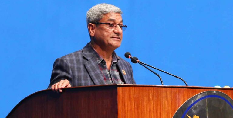 पूर्वगृहमन्त्री रमेश लेखक भक्तपुरको सुर्यविनायकबाट पक्राउ
