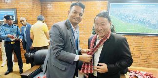 अमेरिका भ्रमण पुरा गरी स्वदेश फर्किए अर्थमन्त्री