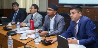विश्व बैंक र एडीबीसँग अर्थले गर्यो पोर्टफोलियो बैठक