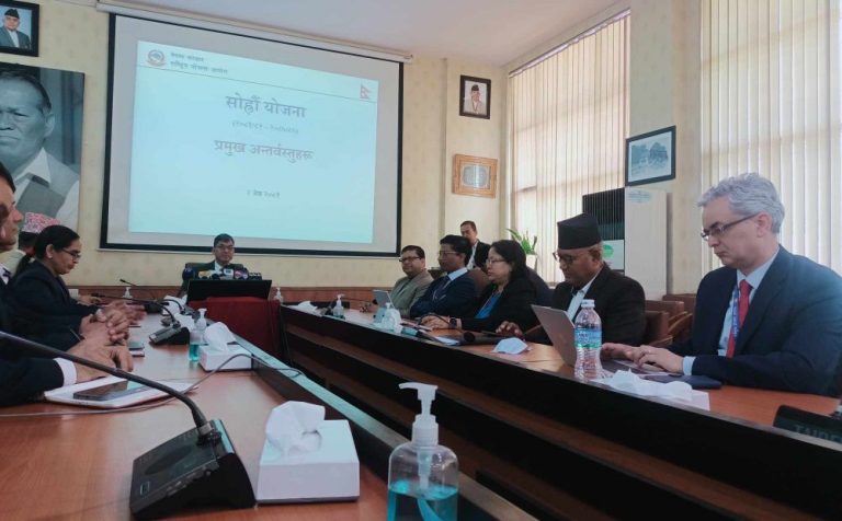 अर्थतन्त्रको आकार १०३ खर्ब पुर्‍याउने, गरिबी १२ प्रतिशतमा झार्ने लक्ष्य