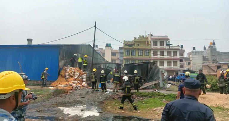 ललितपुरमा आगलागी, एकै परिवारका पाँचजना जलेर घाइते