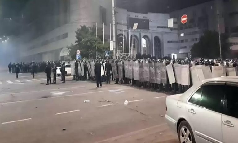 किर्गीस्तान रहेका नेपालीलाई दूतावासले भन्यो-‘घरबाहिर ननिस्कनू’