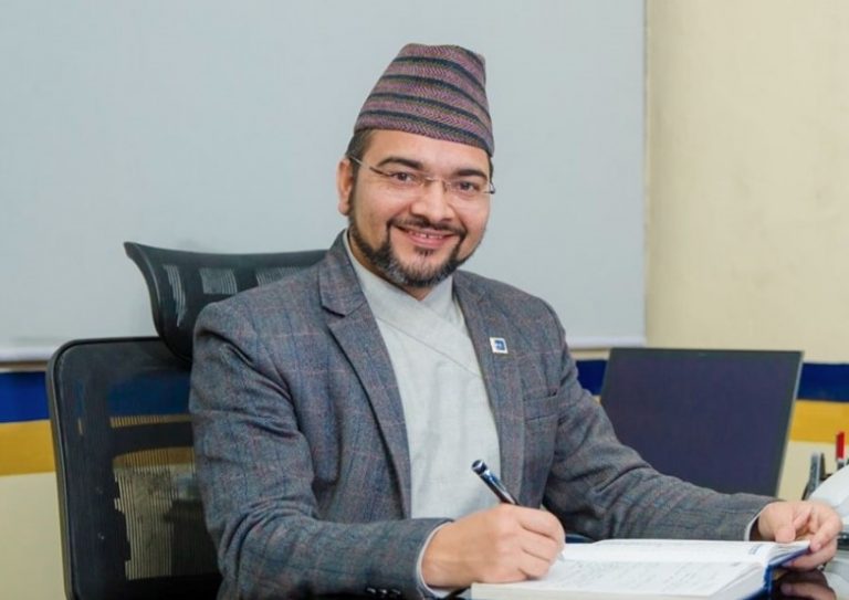 तेस्रो त्रैमासिक समीक्षाका कुन व्यवस्थाले के असर पार्छ ? बैंकर मनोज ज्ञवालीको विश्लेषण
