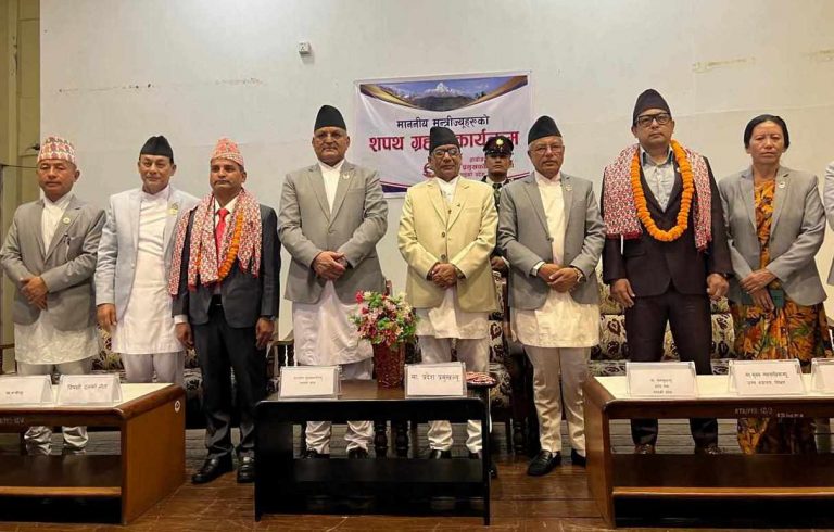 ‘फ्लोर क्रस’ गरेका देवकोटा बने ऊर्जामन्त्री, मनाङेलाई भौतिक पूर्वाधारको जिम्मा