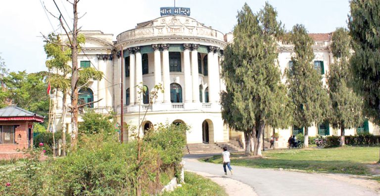 बालमन्दिर जग्गा हिनामिना प्रकरण:  पूर्वउपाध्यक्ष तुलसीनारायण श्रेष्ठ पक्राउ