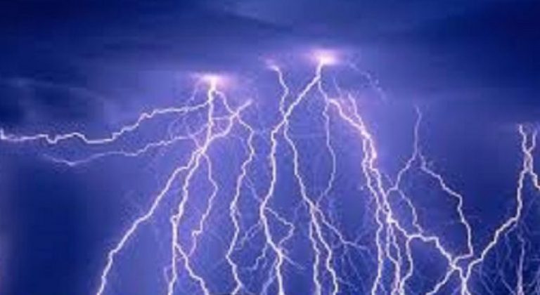 चट्याङ लागेर चितवनमा एक महिलाको मृत्यु