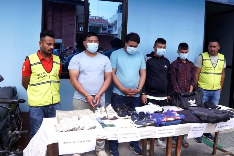 दुई करोड रुपैयाँ लुटपाट गर्ने समूह पक्राउ, मामा मुख्य योजनाकार