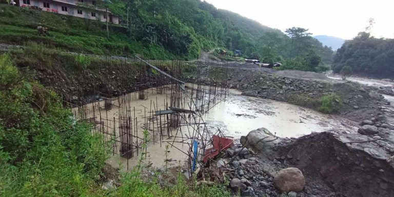 भोजपुरमा बाढी, दुई मजदुर वेपत्ता