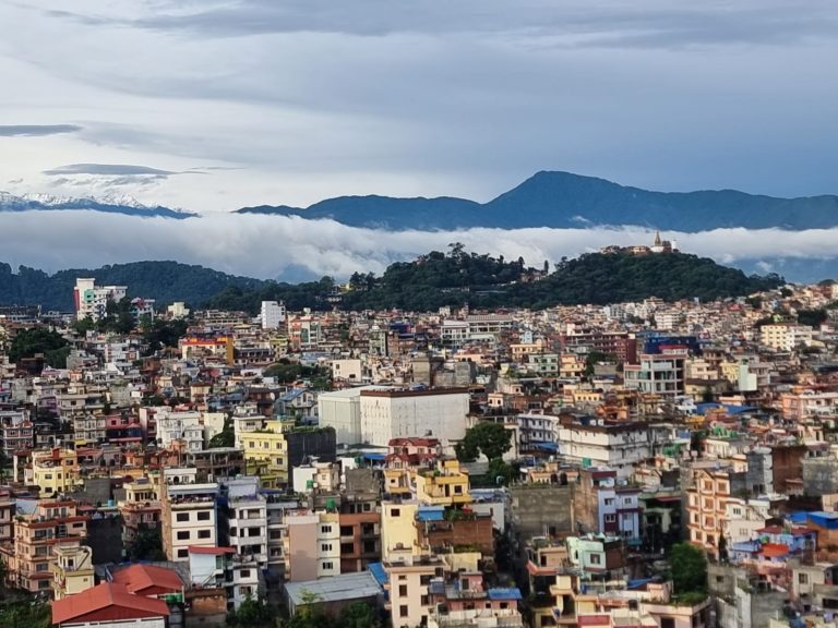 इन्टरनेटजन्य असुरक्षाबाट बच्न काठमाडौं महानगरमा डिजिटल साक्षरता कार्यक्रम