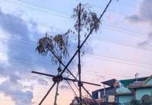 टोलटोलमा शुरु भयो दशैंको रौनक, स्वागतमा लिङ्गे पिङ (फोटोमा)