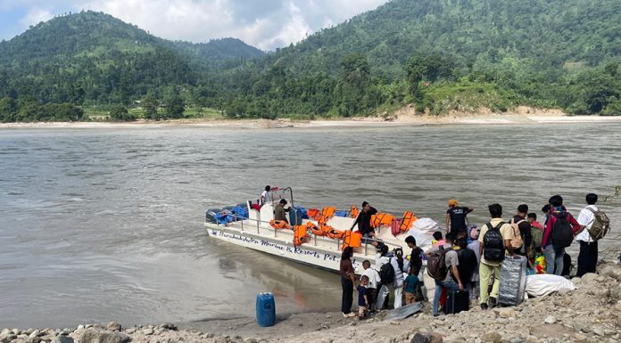घट्यो वर्षा, सप्तकोशीमा पुनः दौडन थाल्यो जेटबोट