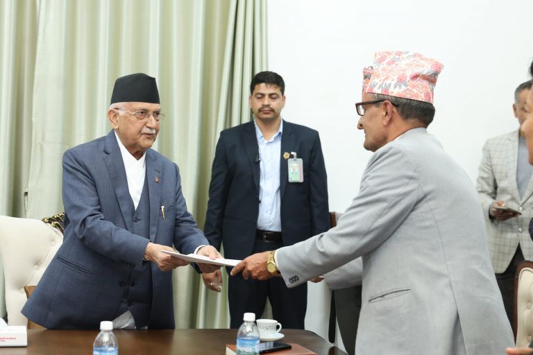 पोखरामा नियमित अन्तर्राष्ट्रिय उडानका लागि आग्रह, चीनबाट पर्यटक बढाउन प्रधानमन्त्री ओलीले पहल गर्ने