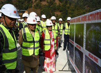 द्रुतमार्ग अवलोकनमा पुगे राष्ट्रपति