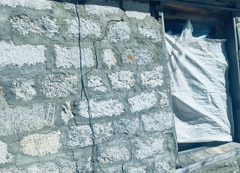 भूकम्पबाट सगरमाथा राष्ट्रिय निकुञ्जको भवनमा क्षति