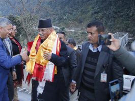 प्रचण्ड सुकुटे पुगे, सडक मर्मतमा तिव्रता दिन आग्रह